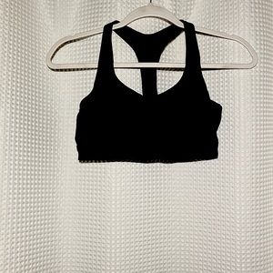 sports bra
